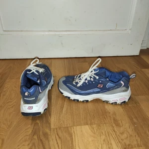 Storlek 38  - Super sköna skor 