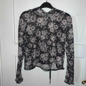  - Mesh-tröja från h&m, köpare står för frakt.