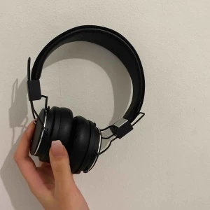  - Trådlösa Urbanears Plattan 2 i nyskick Säljs pga används ej Nypris ca 800 Pris kan diskuteras vid snabb affär Köparen står för frakt