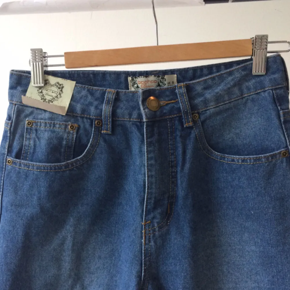 Aldrig använda byxor! Billig frakt tillkommer. Jeans & Byxor.