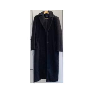 Amisu coat - M( straight fit)