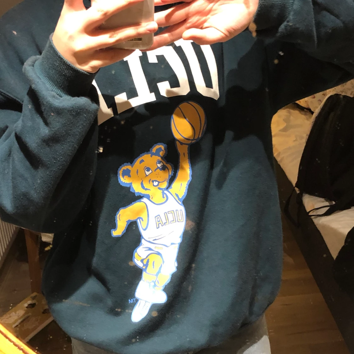 Ucla sweatshirt  - 90