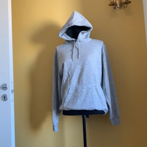 Tröja - Hoodie från hm. Fin kvalitet 