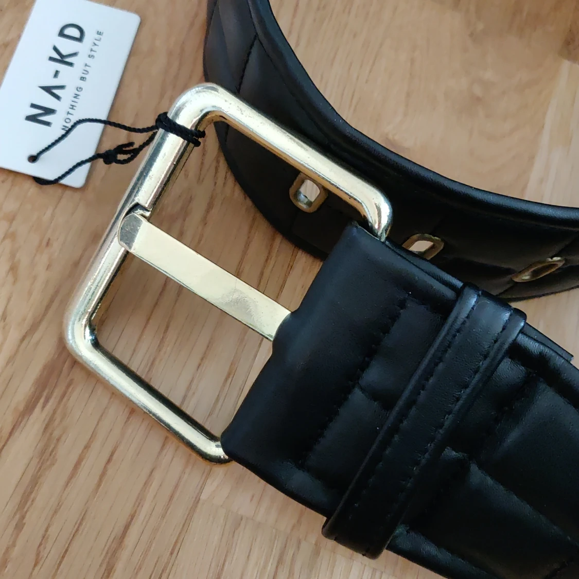 Svart brett skärp Na-kd  - 91