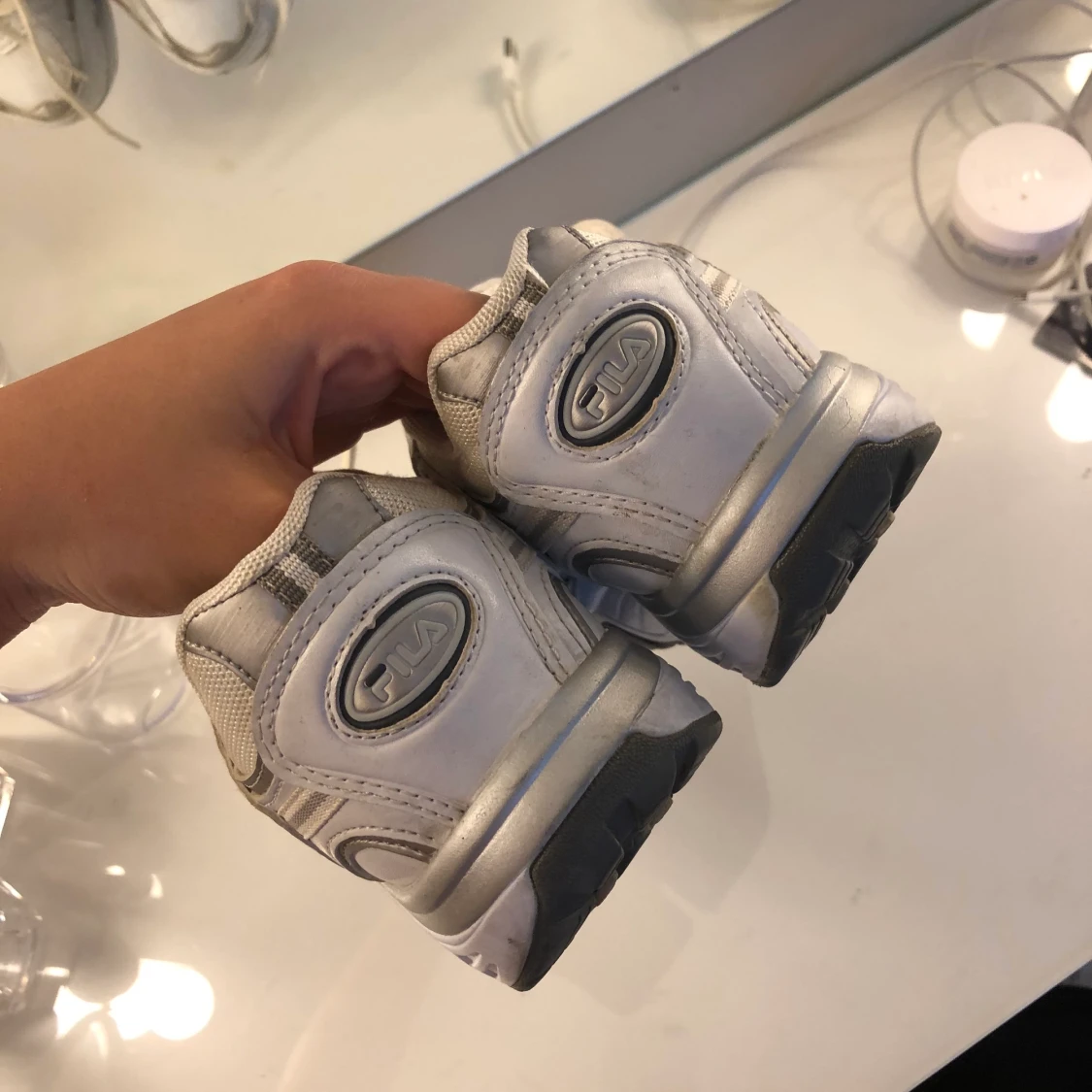 Retro 90’s sneakers - 90