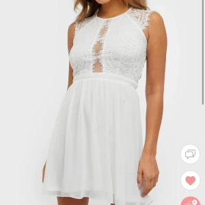 Sommarklänning - Säljer min fina klänning från nelly i storlek 34! Aldrig använd, skulle haft den på studenten i år men jag hittade en annan jag sedan använde 🧡 säljer för 200 kr inkl frakten, vid snabb affär kan vi diskutera priset 🦋