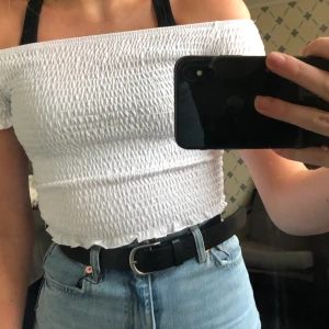 Topp - Söt topp. Frakt är inräknat i priset 