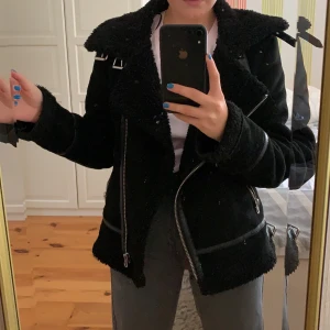 Jacka - Skitcool varm jacka från zara, XS, fint skick! frakt ingår ej i priset