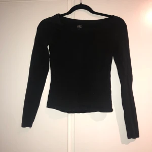 Tröja från lager157 storlek XS/S - Sitter lite löst, fungerar även på storlek S.
