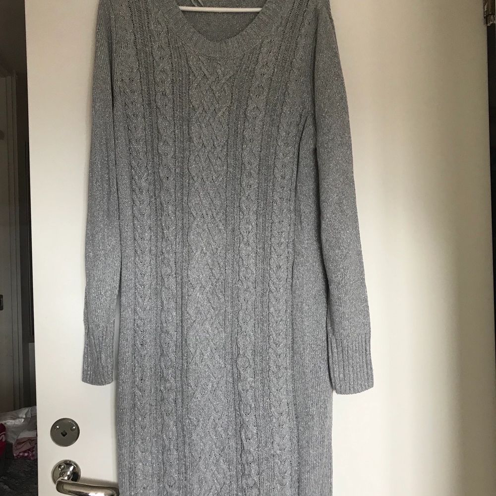Knitted winter grey dress. Klänningar.