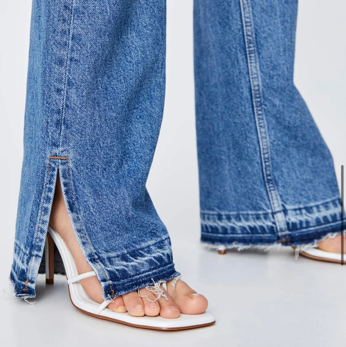 Pull and bear highwaisted jeans med slit - 91