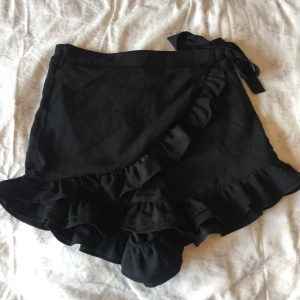 Kjol/shorts från bikbok - Jättesöta shorts från bikbok❤️