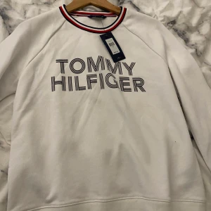 Tommy Hilfiger tröja  - Storlek S, oanvänd 