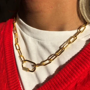 Kedjehalsband med strasslås - Frakt 11kr