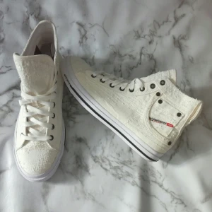 Nya Diesel skor #43 - Nya Diesel skor #43,  avhämtning eller får skicka köpare betalar frakten. Accepterad swish betalning också.