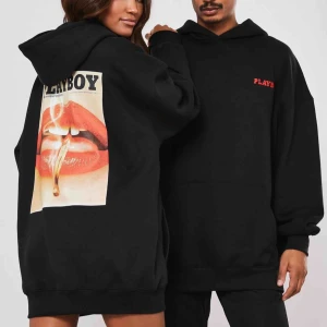  - Helt nu oversize hoodie ifrån missguided. Aldrig använd pga den var för stor  400kr Köparen står för frakten 