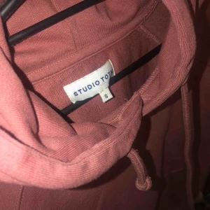 Tröja - Använd 1 gång 