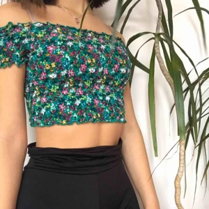  - Söt tröja till solsemestern!! Stretching. Används för lite och förtjänar ett bättre hem