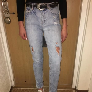  - Jeans från Ginatricot, använda få talgånger.