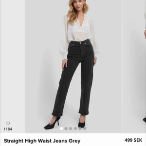  - Jeans från nakd i storlek 36. Aldrig använda! Nypris 499kr. Möts upp eller fraktar! 😊 (säljer likadana i svart vid intresse. 