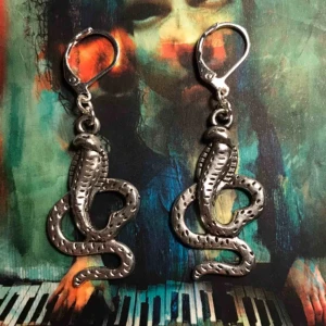  - Handgjorda örhängen :) (+ frakt 9kr) 