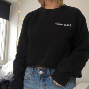  - Säljer min svarta sweatshirt från brandy, faller inte mig i smaken längre :/😋