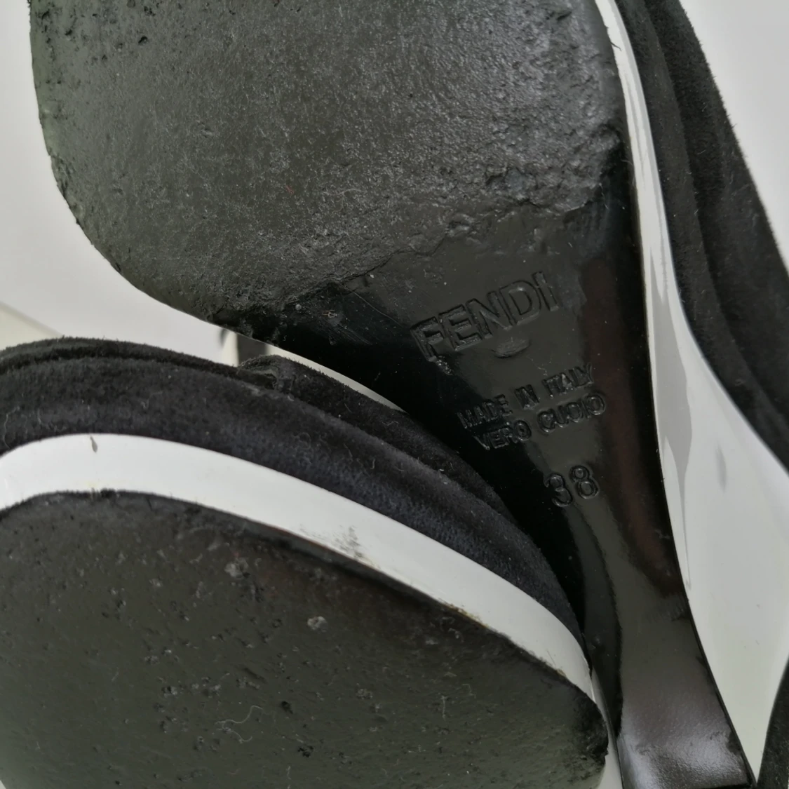 Fendi sandals 38 - 91