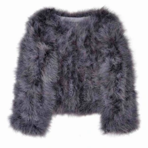  - Intresse koll på denna fina pälsjacka från Cheelsa! 