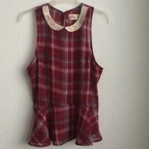  - Fin rutig hollister tröja