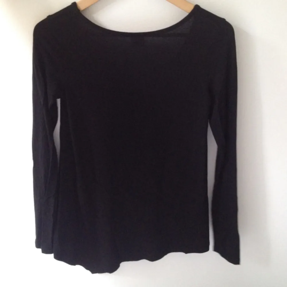 Gina Tricot, black long sleeved shirt. Skjortor.