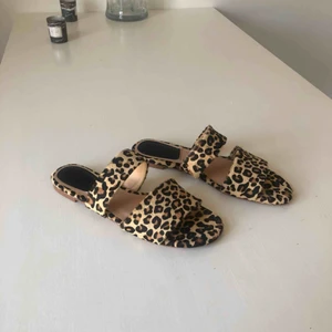  - Jättefina sandaler från Stradivarius. Endast testade, genuine leather. Nypris: 400kr