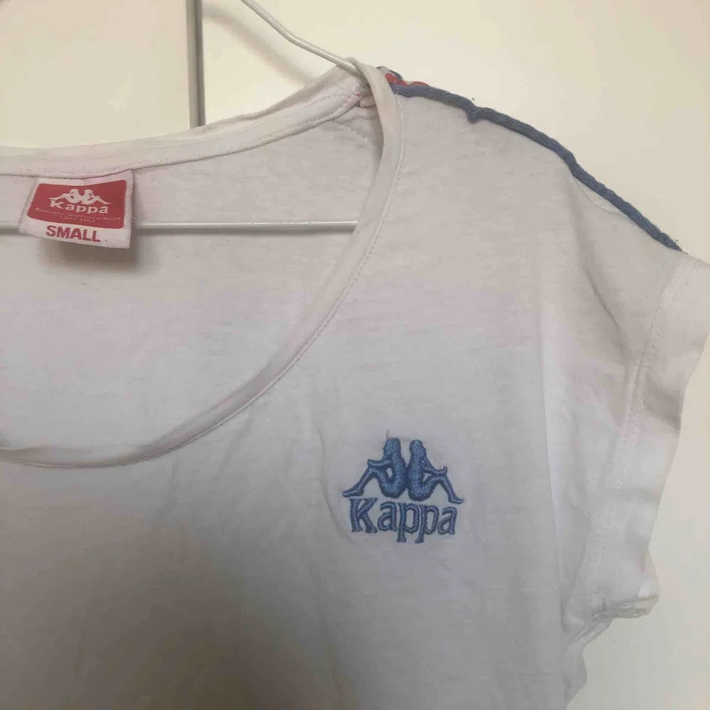 Helt vanlig tshirt från Kappa strl S. T-shirts.
