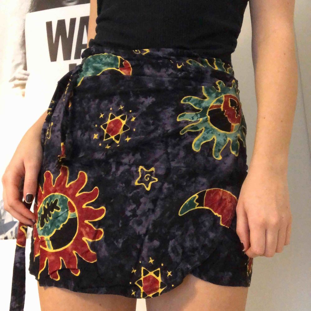 Vintage wrap-kjol 🌞 Superskön och superbra skick! 🌙. Kjolar.