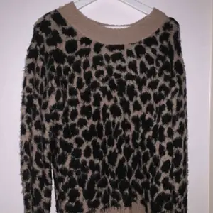 Köpt för 1000kr Jättemysig Leopard tröja