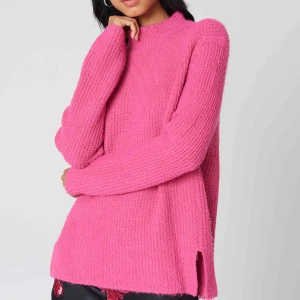  - Söt stickad tröja köpt från NAKD! Köparen står för frakt 