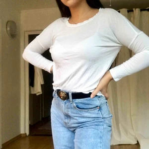  - Vanlig vit, långärmad tröja från Cubus. Använd några gånger 💞