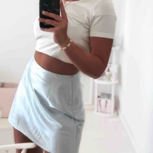  - Satin kjol från chiquelle. Använd 2-3 gånger ✌🏽 35kr frakt