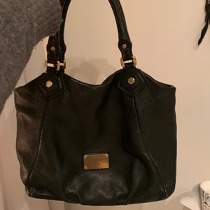 Marc By Marc Jacobs väska  - Använda i ett år ca