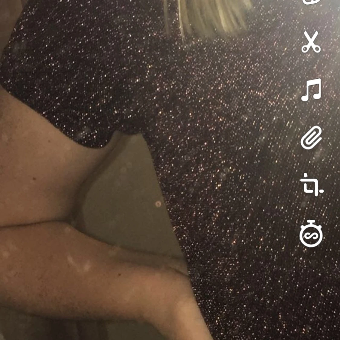 Skitfin glittrig topp🤍🤍🤍 - 90