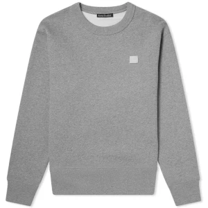 Acne studios crewneck - Acne studios crewneck grå, storlek xs. Passar folk från 170cm och mindre. Cond: 8/10, inga flaws bara legat i garderoben. Nypris 1800kr. 
