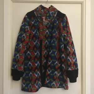 Fet mönstrad fleece - Vintage fleece från scott rak modell. Ev frakt betalas av köpare
