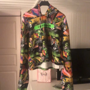 Hoodie från collusion (ASOS) - Hoodien är köpt på asos men från märket collusion