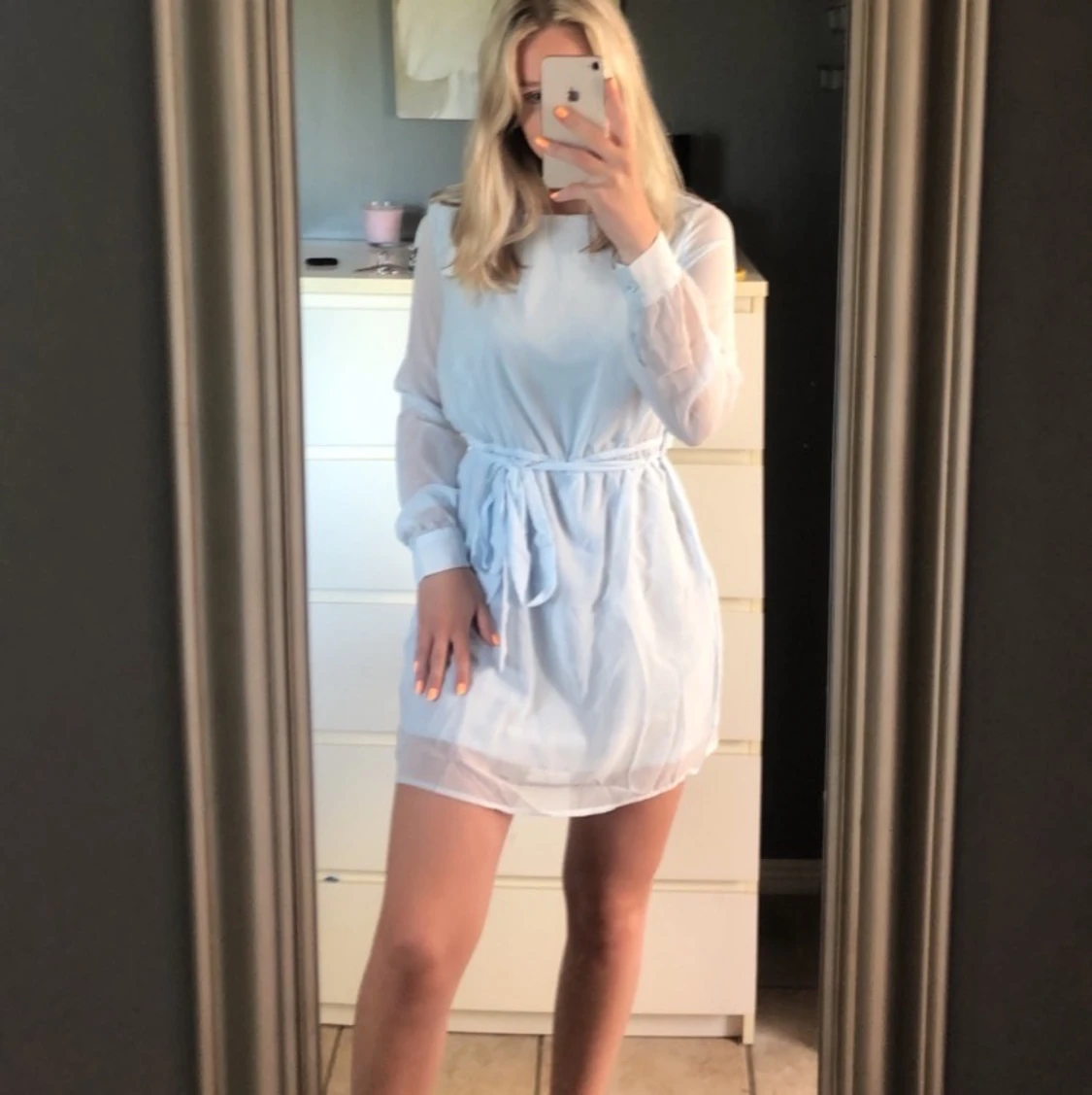 Ljusblå klänning  - 91