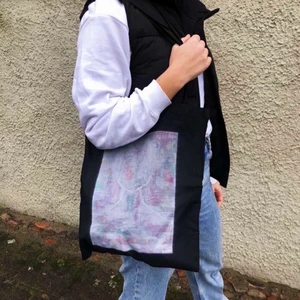 Tygpåse - Vi är ett UF företag som säljer tygpåsar! Detta är tygpåse ”Mysterious Black”