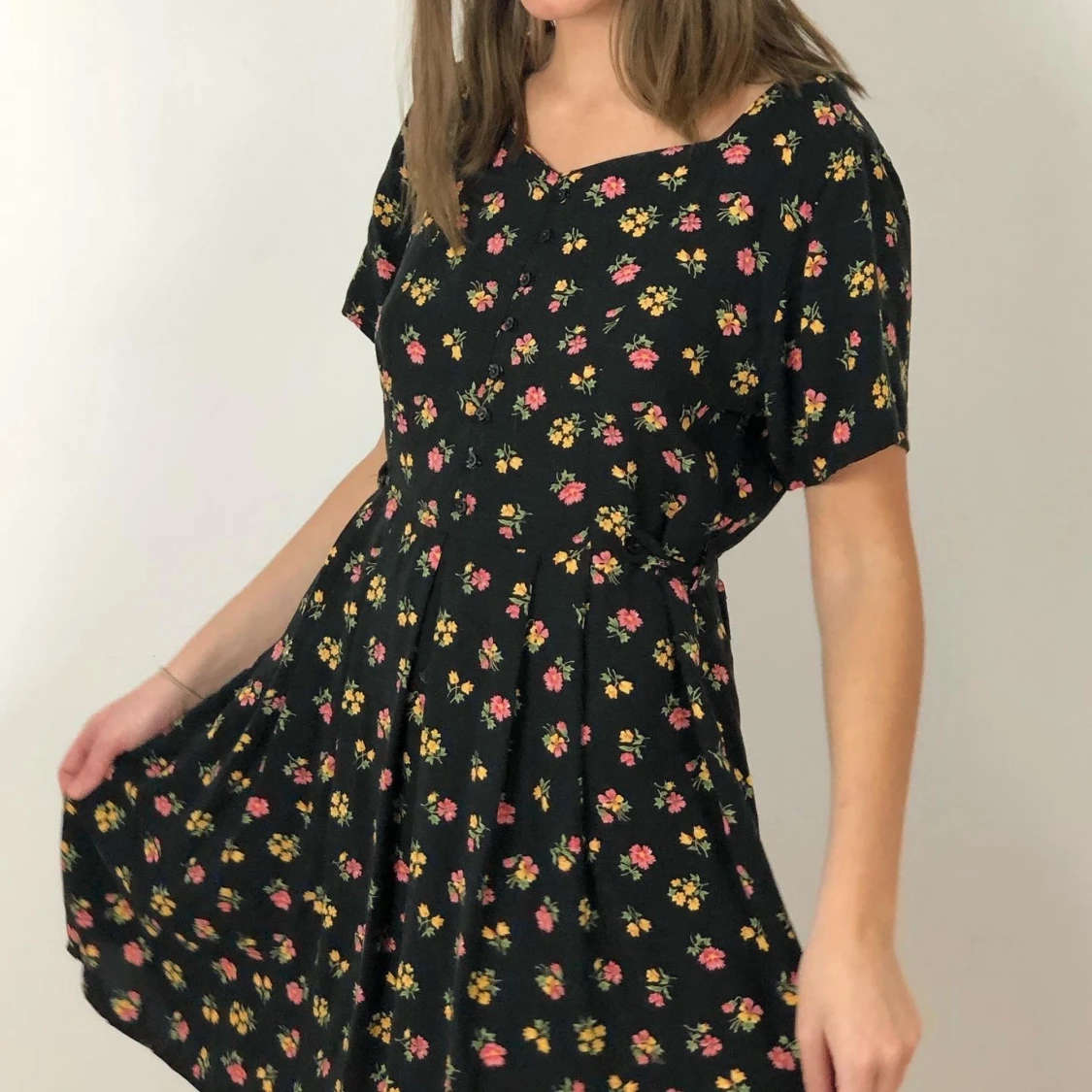 fin blommig klänning