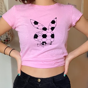 Rosa playboy tröja - Jättefin, vintage, rosa playboy tröja. Aldrig använd 💖