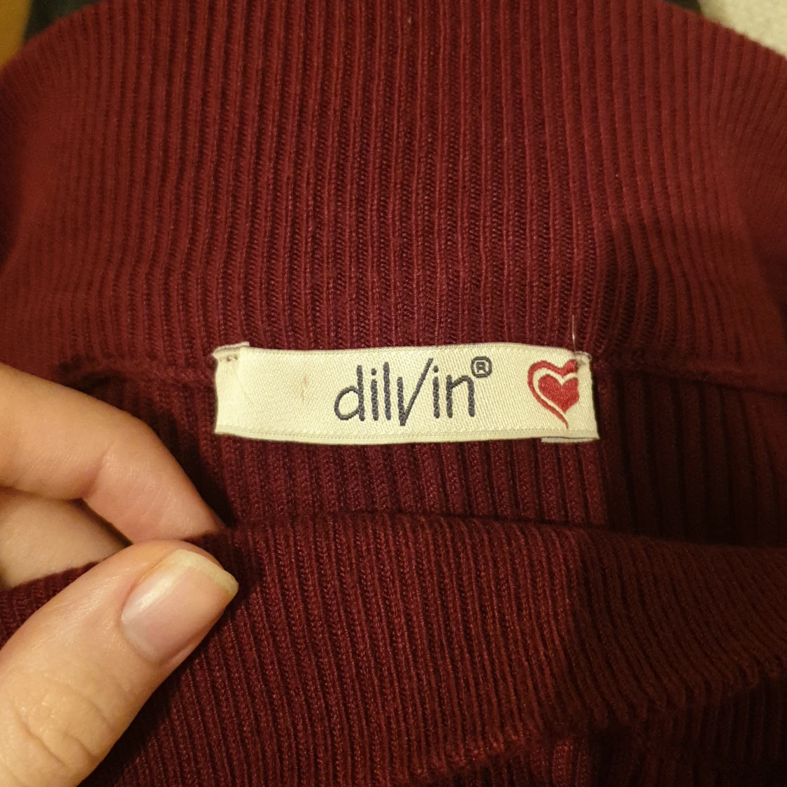 Mörkröd varmare klänning - 91