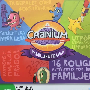 Cranium-brädspel - Ett roligt brädspel som passar hela familjen eller kompisgänget! Använt sparsamt:) Superbra julklapp!! Hör av er vid frågor om funderingar😊
