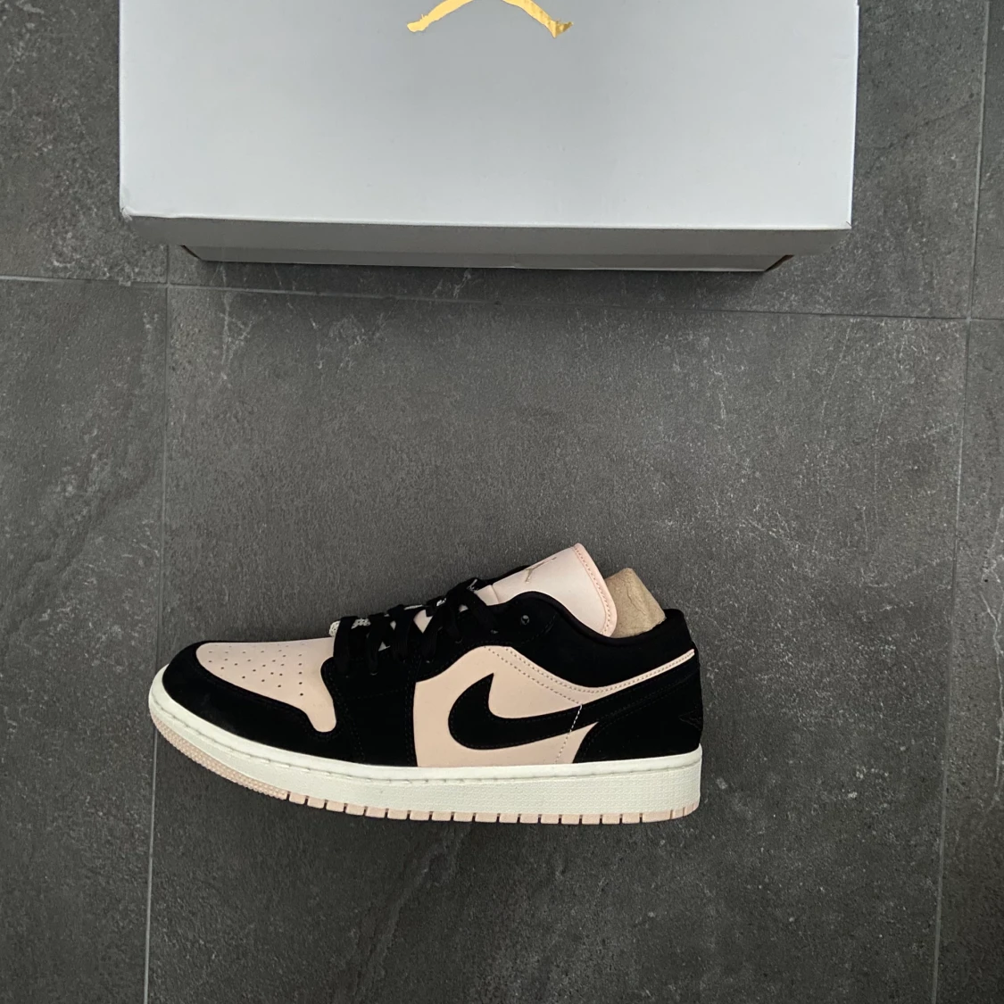 Nike air jordan 1 lows