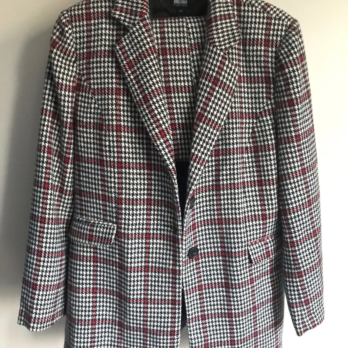 Molly rustas for bubbleroom kavaj och kjol set - 90